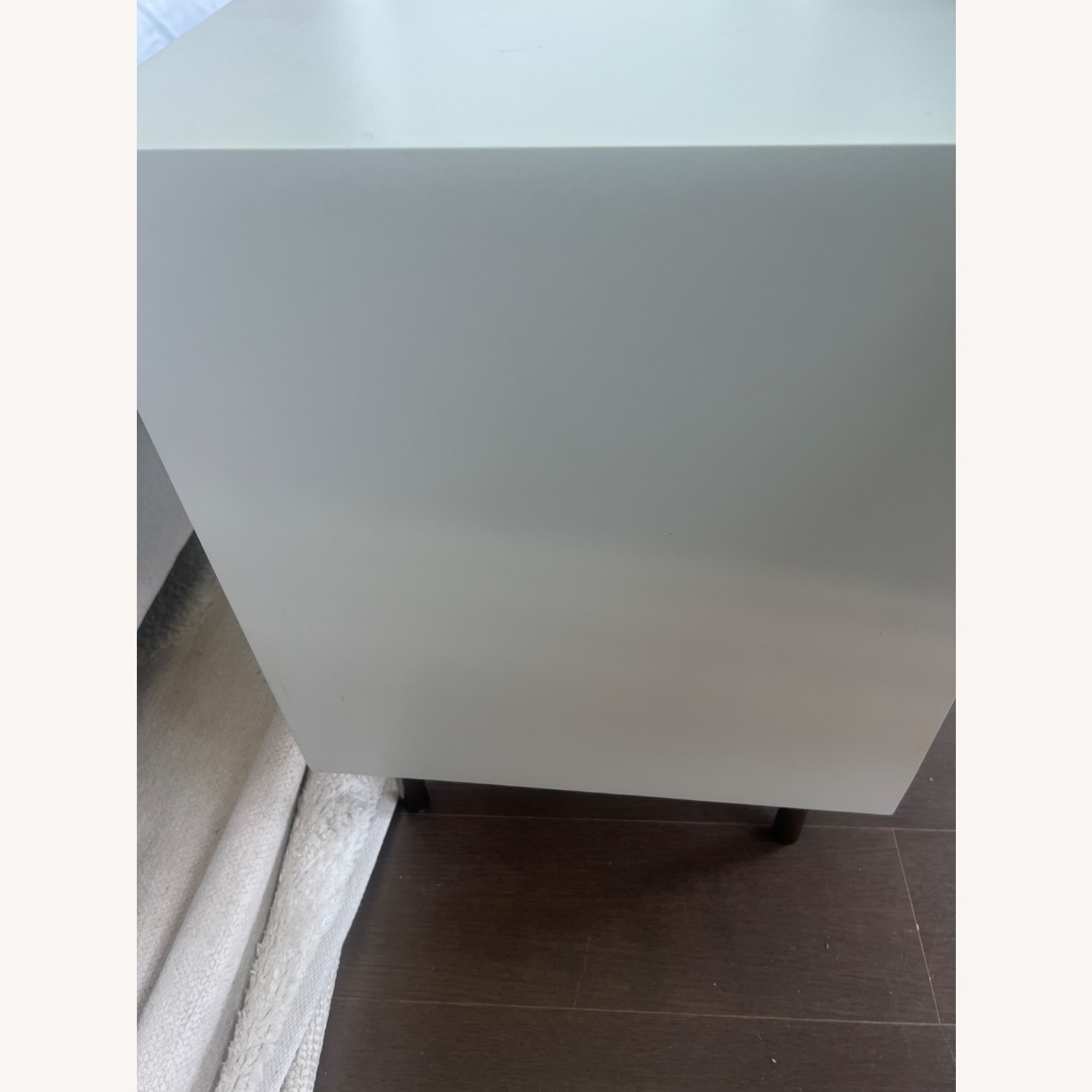 Quinn Closed 2-Drawer Nightstand (21") - image-4