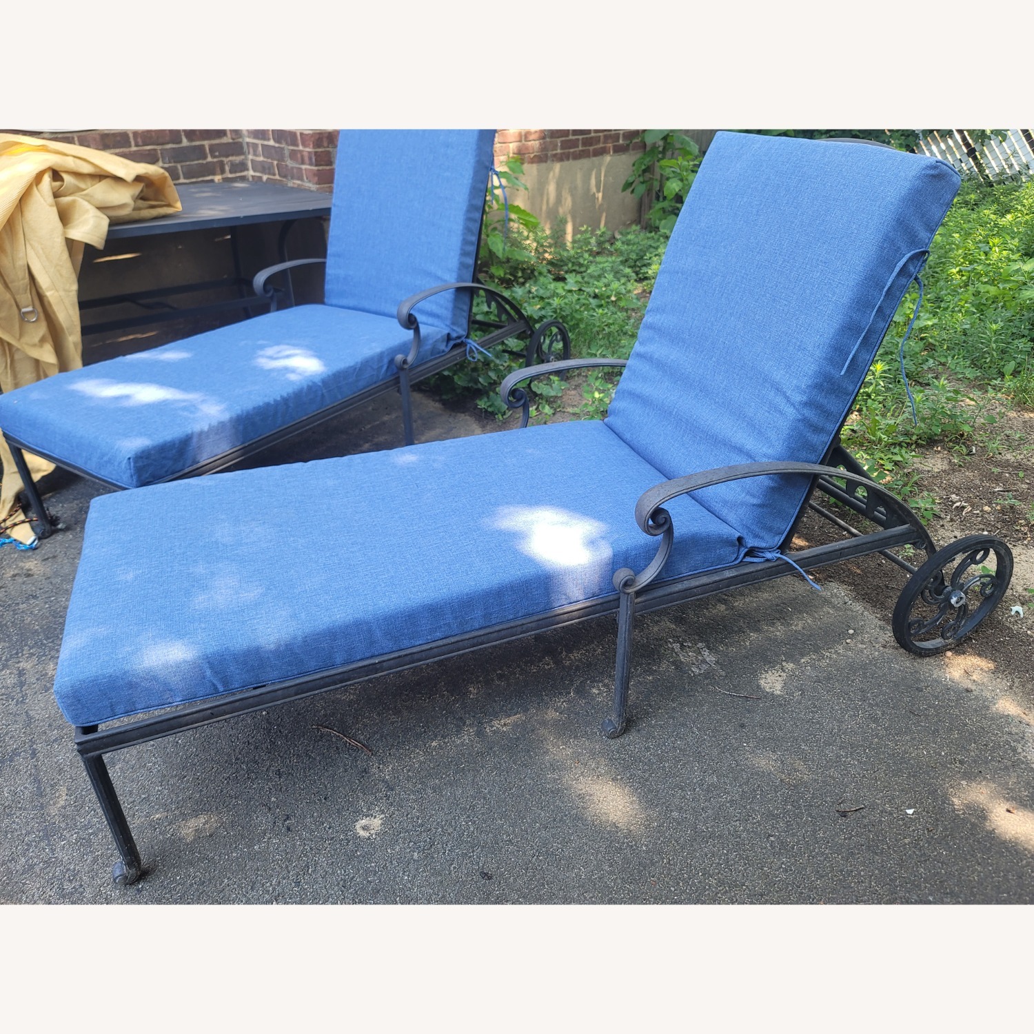 Allene Luxurious Lounges - image-3