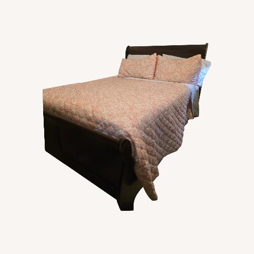 Used Rooms To Go Bed for sale on AptDeco