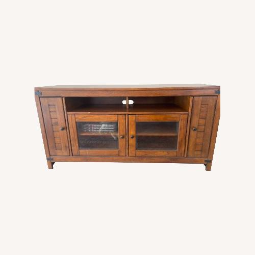 Used Rooms To Go Console for sale on AptDeco