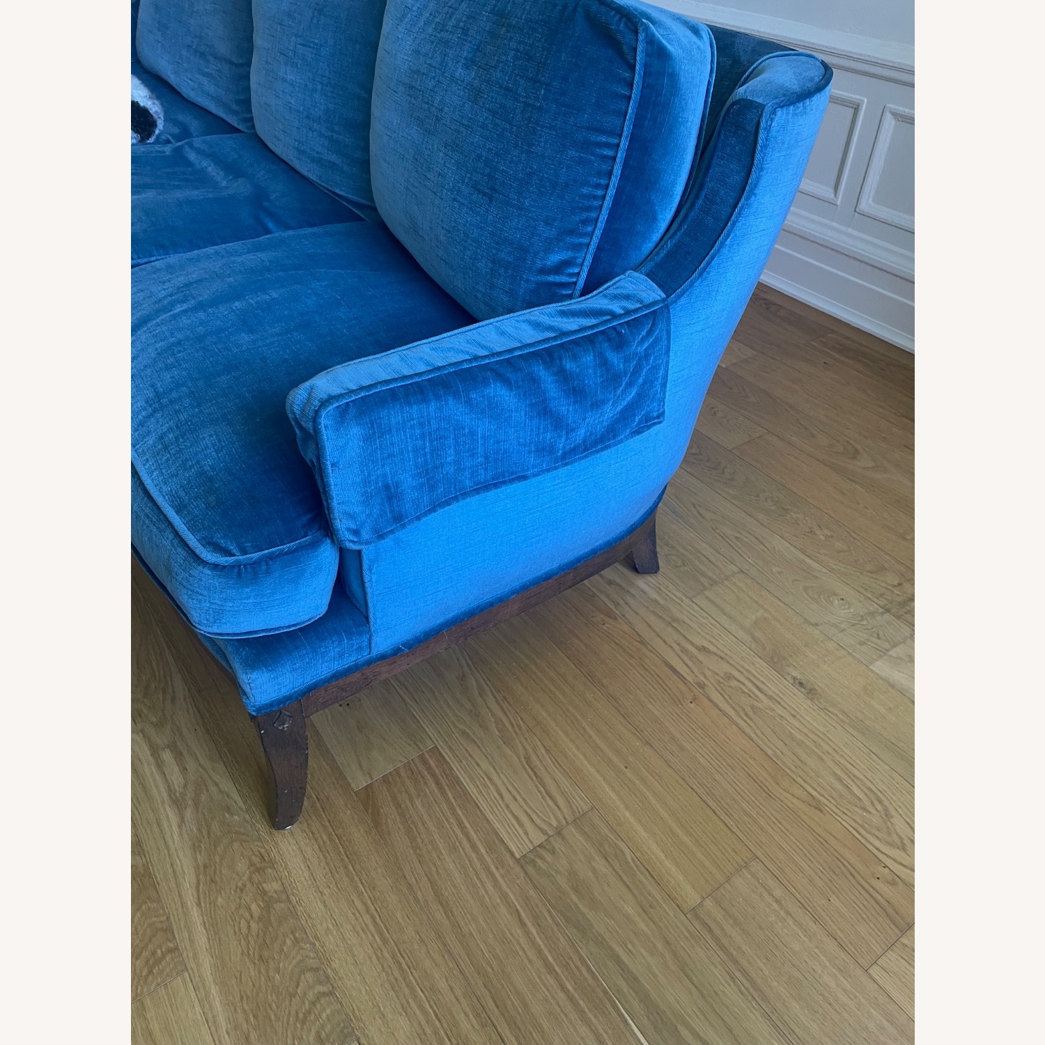 Classic 3-seater Blue Velvet Sofa - image-2