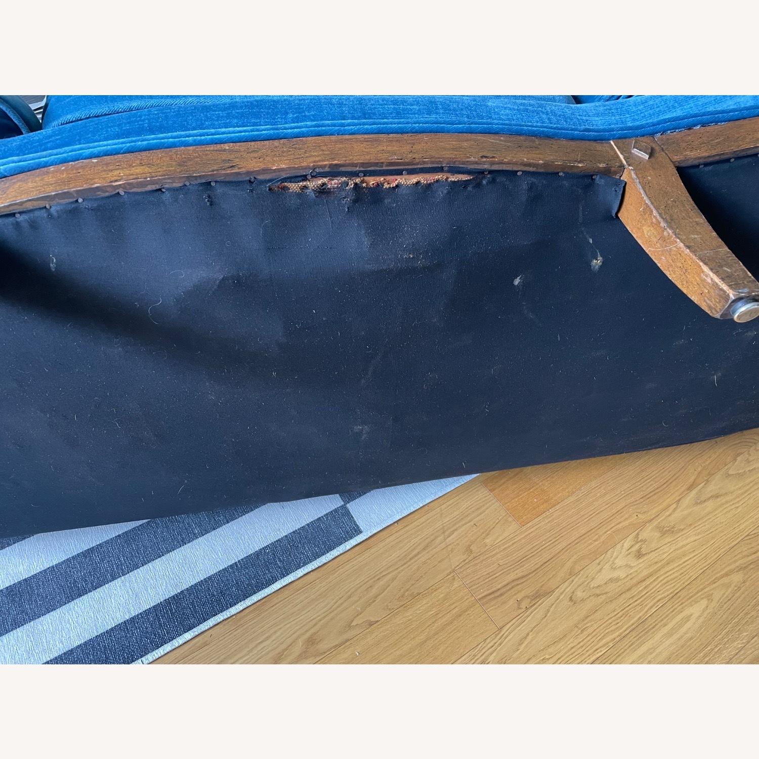 Classic 3-seater Blue Velvet Sofa - image-5