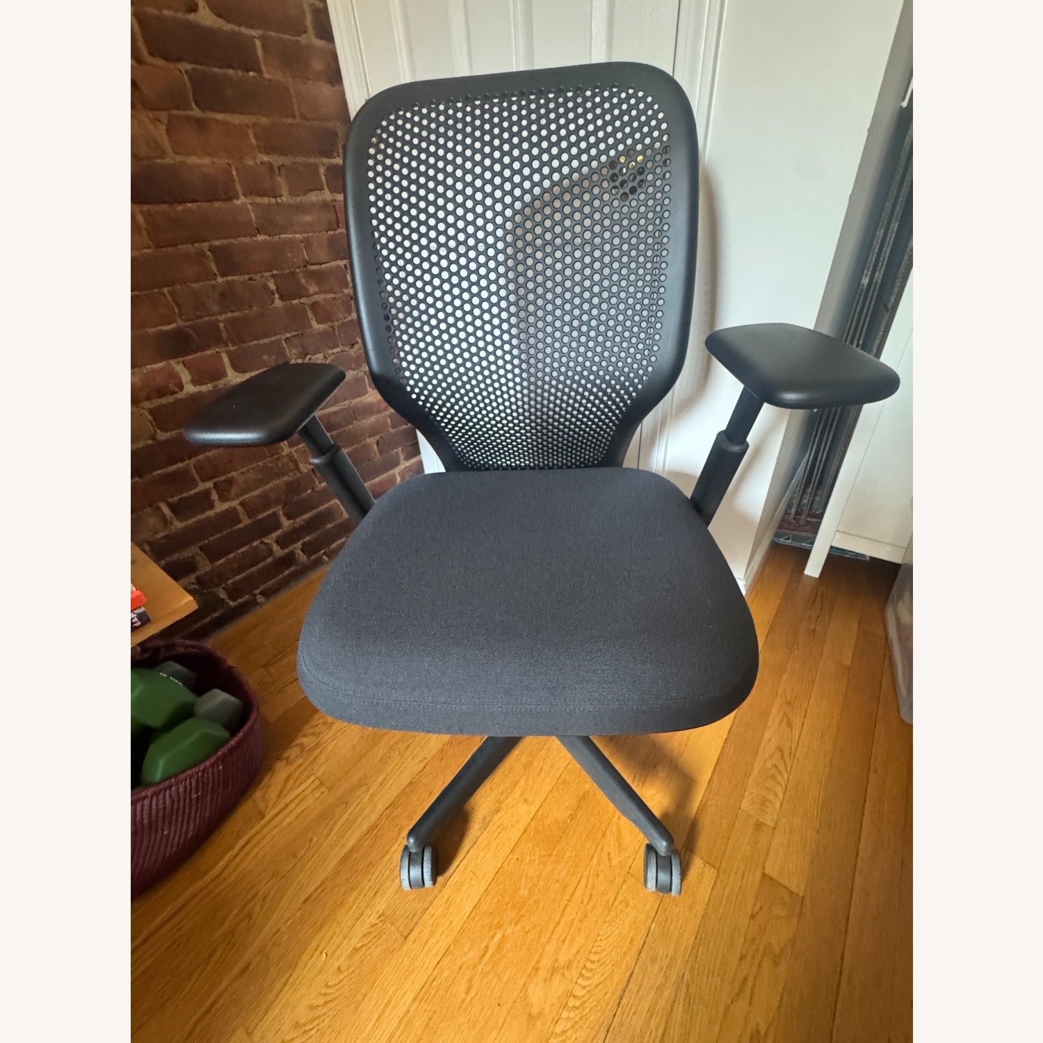 Knoll DWR Newson Task Chair - Floor Sample  - image-5