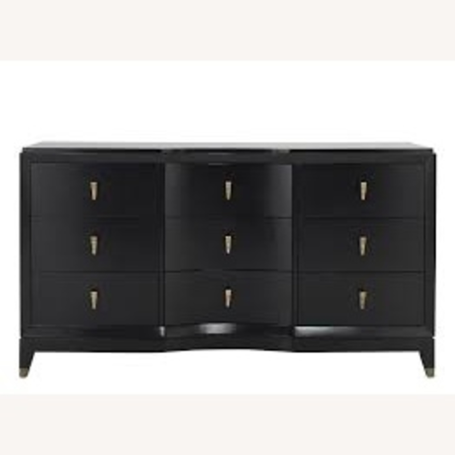 Raymour & Flanigan Large Nine Drawer Bedroom Dresser - AptDeco