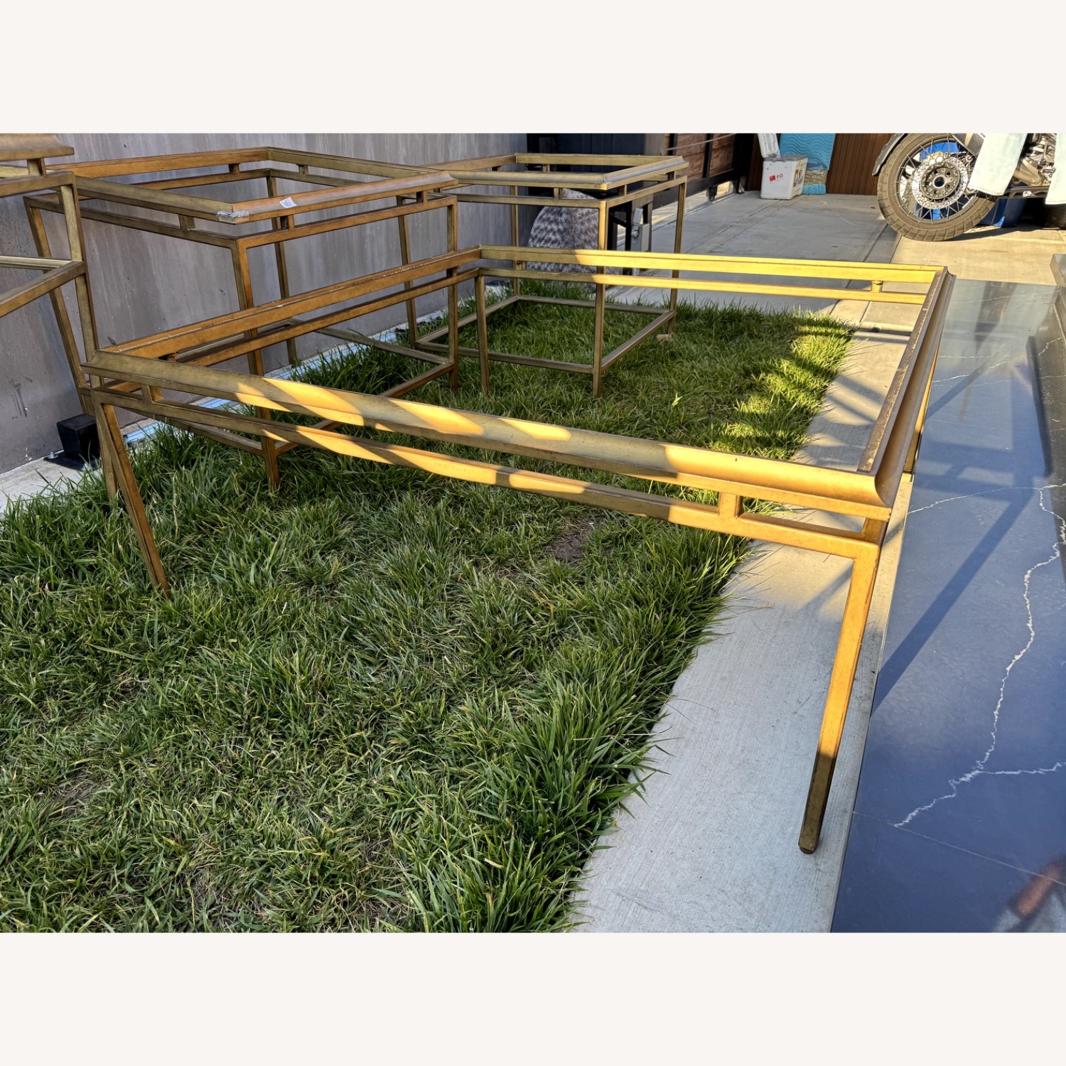 Ethan Allen Coffee Table Beacon - image-2