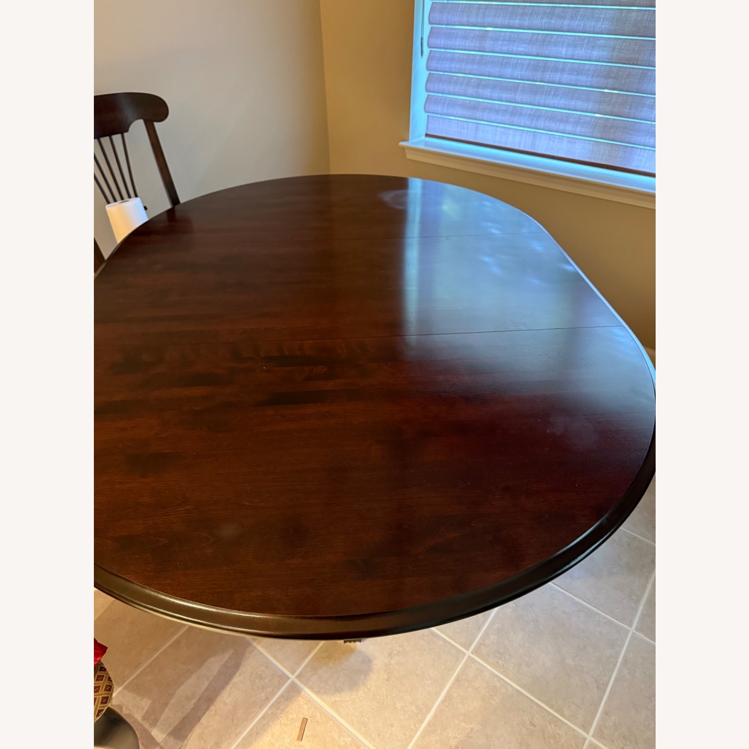 Ethan Allen Cherry 48" Round Table w 4 Chairs - image-5