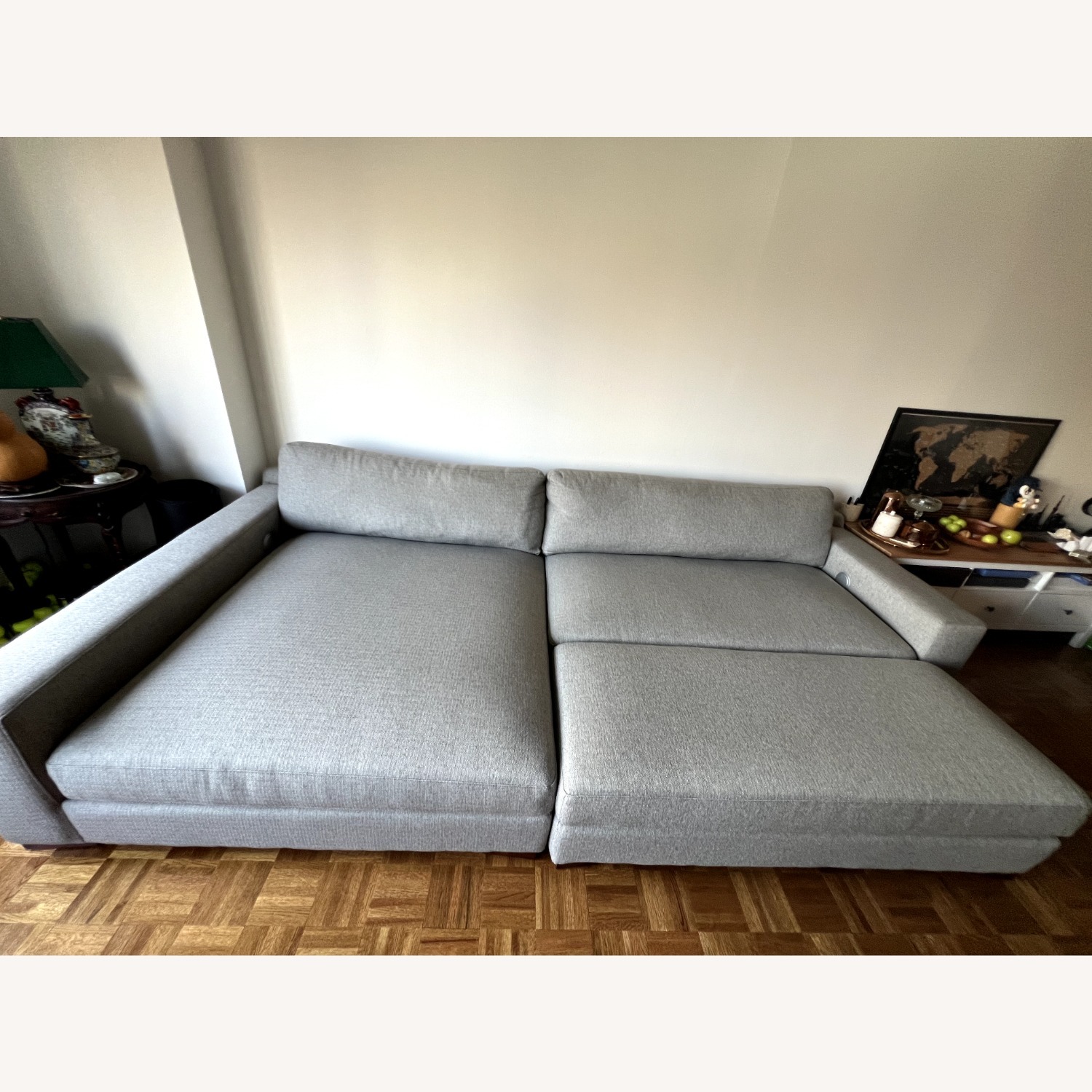 Hendley Fabric Sectional with Ottoman - image-4