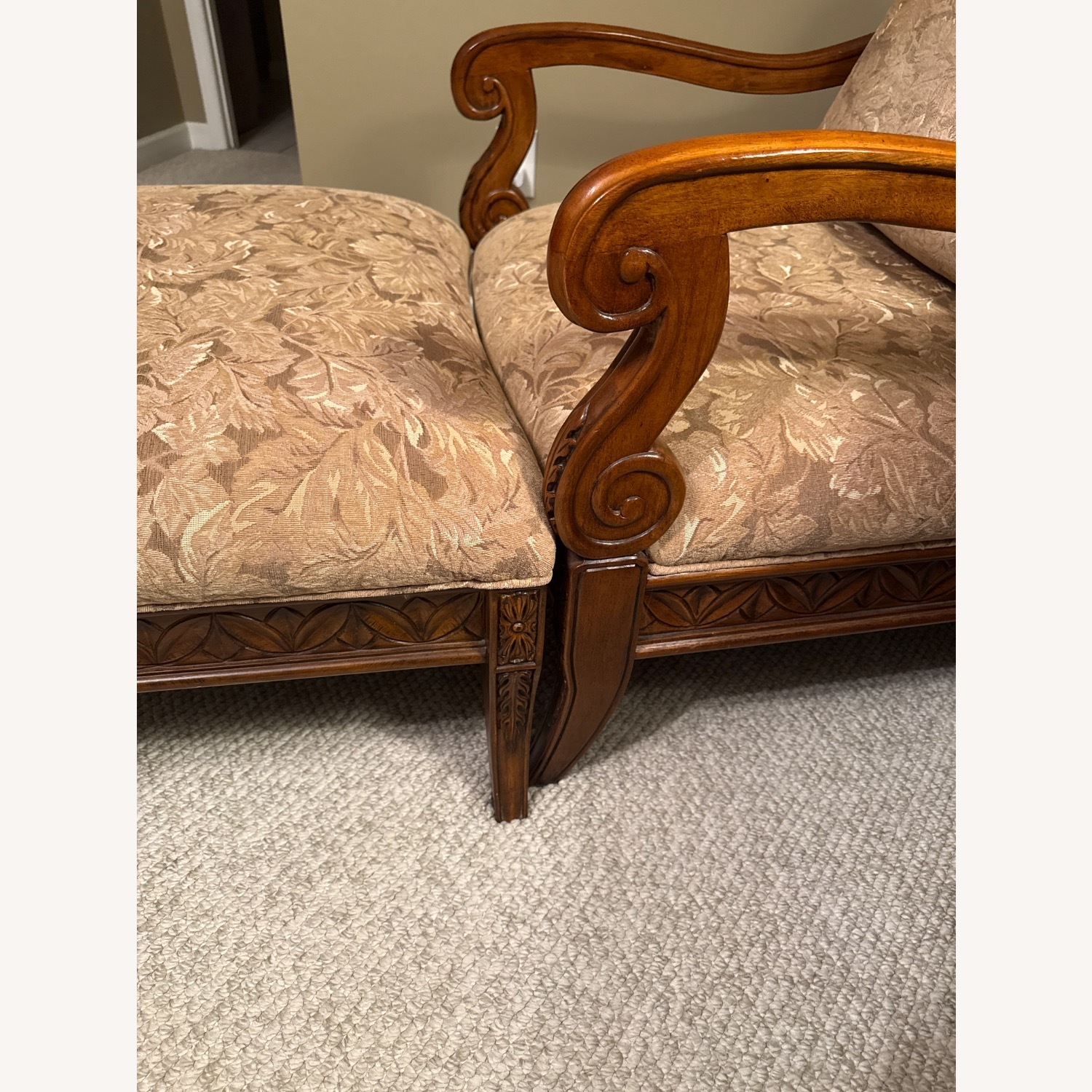 Accent Chair and Ottoman  - image-4