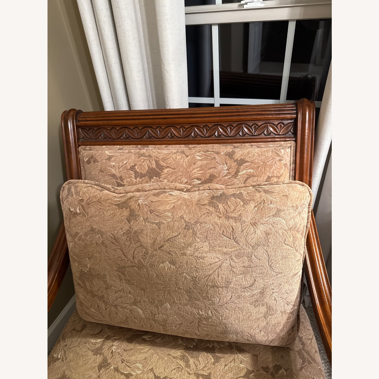 Accent Chair and Ottoman  - image-3