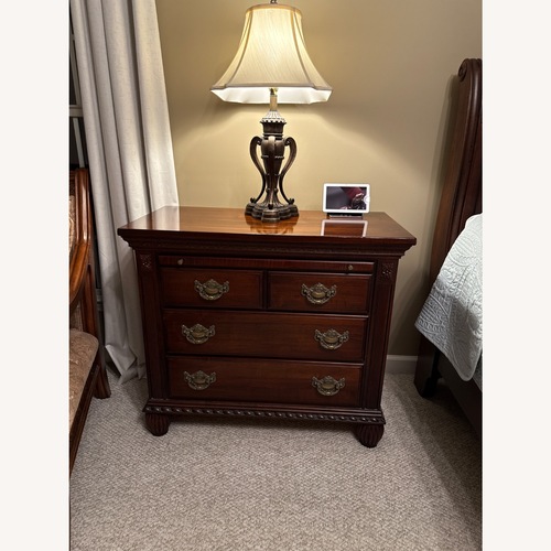 Used Bachelor’s Chest for sale on AptDeco