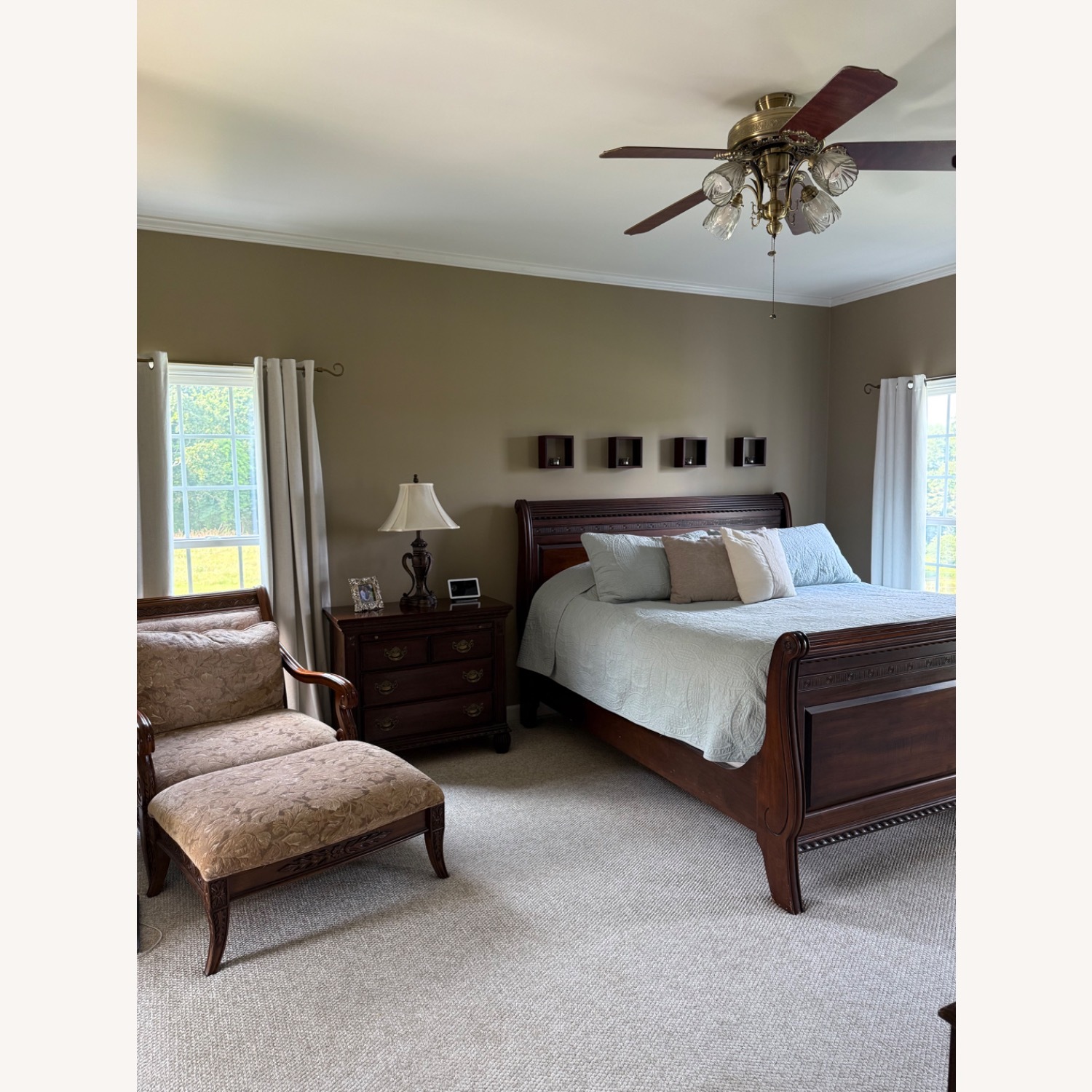 Bachelor’s Chest - image-1