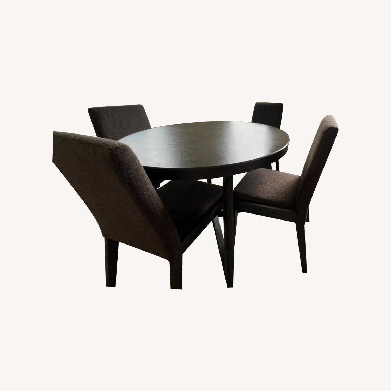 Raymour & Flanigan Modern Dining Table & Chairs - image-0