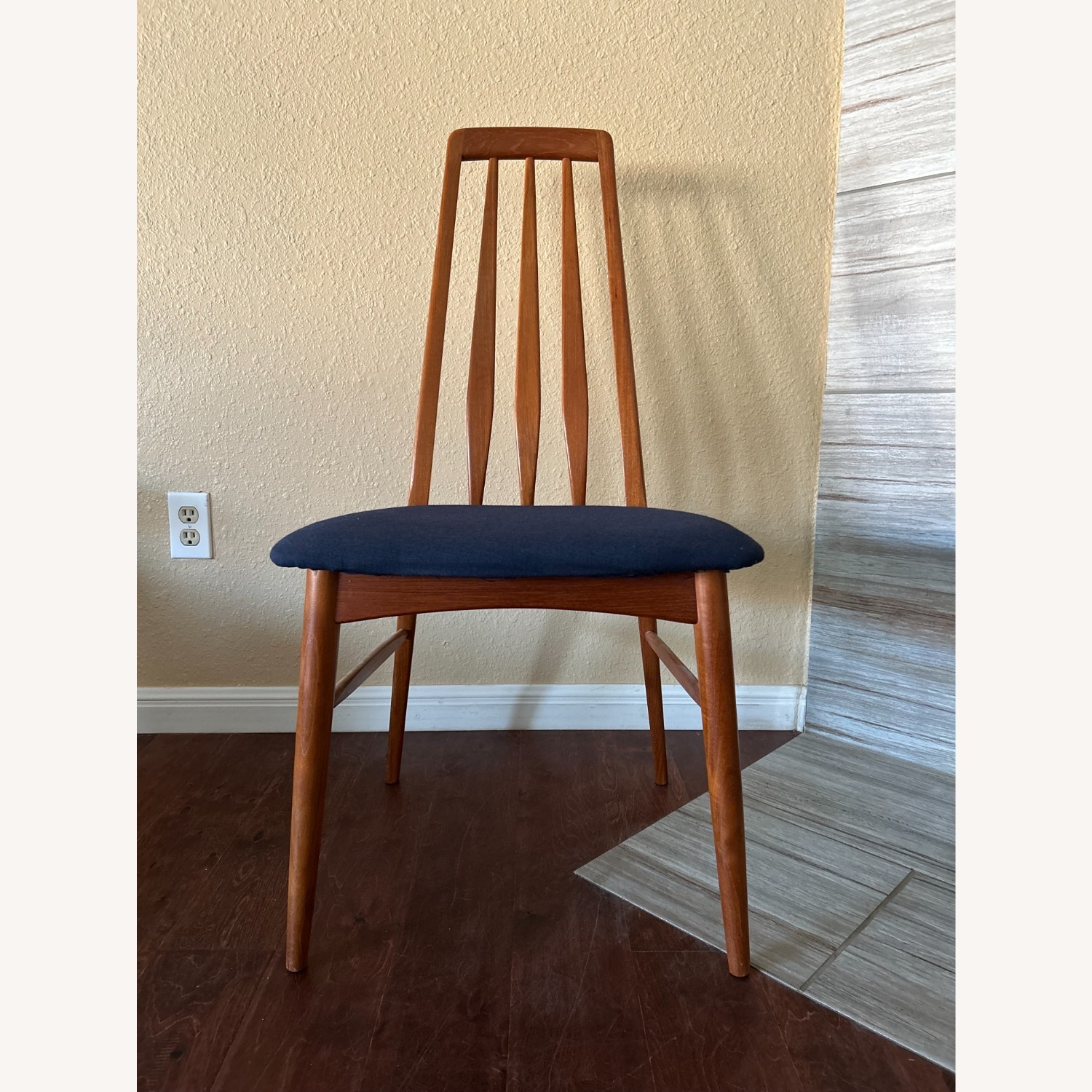 1960's Koefoeds Hornslet Dining Table & Chairs - image-5