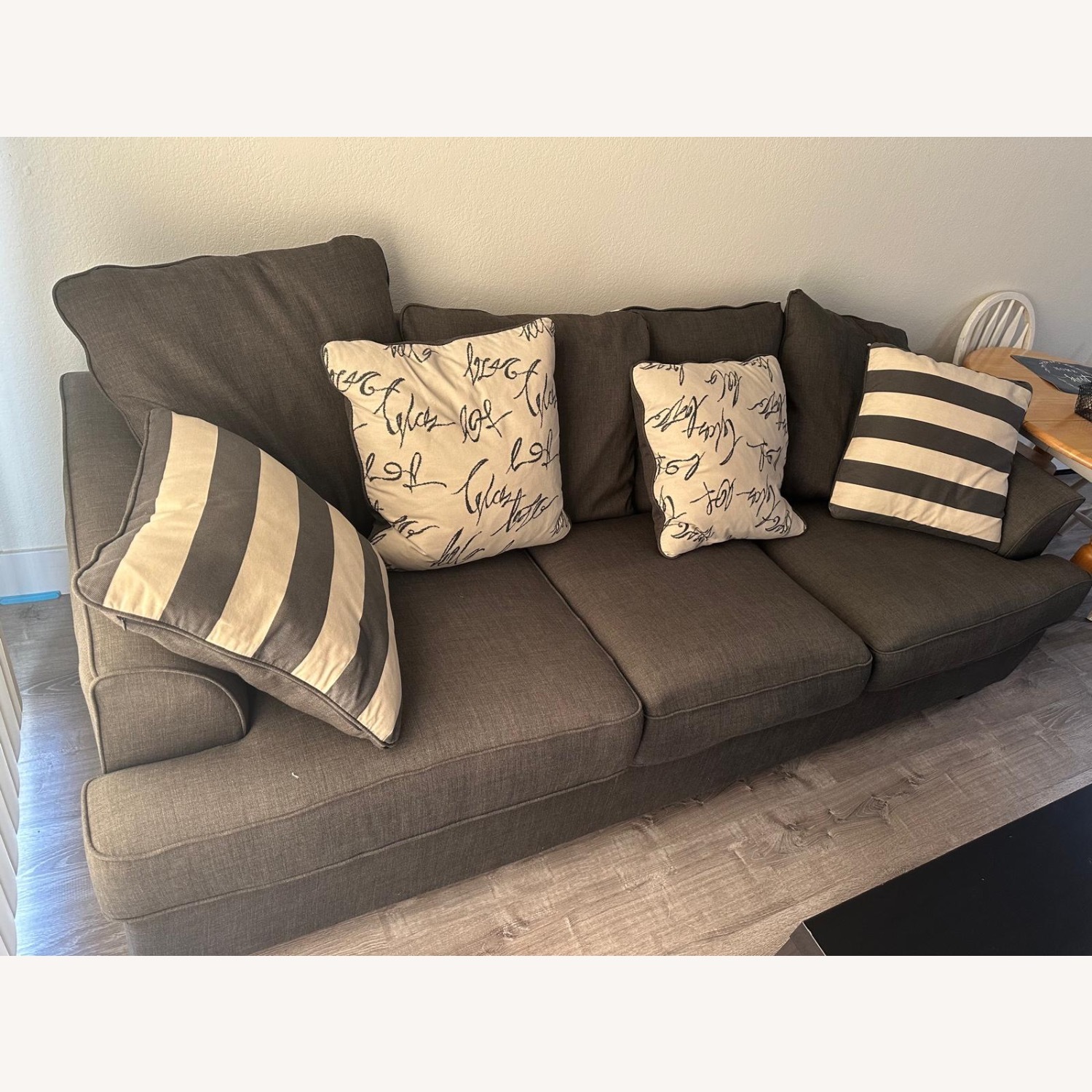 Signature Design by Ashley - Levon Sleeper Sofa - image-2