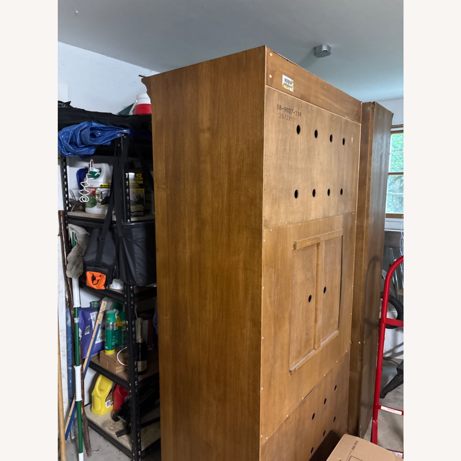 Ethan Allen Media Console with Corner Shelves - image-5