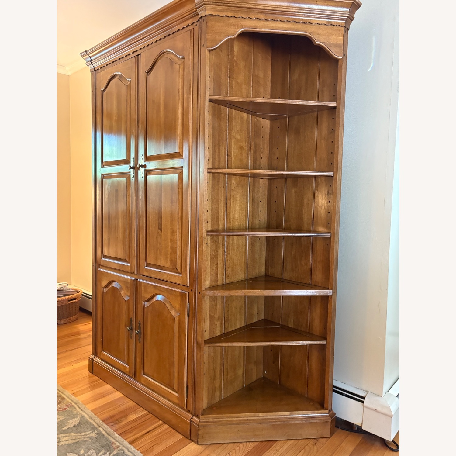 Ethan Allen Media Console with Corner Shelves - image-3