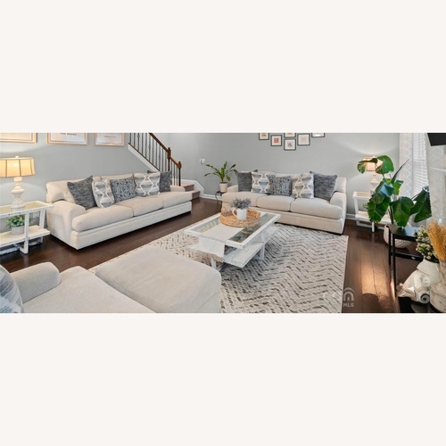 Used White Farmhouse Coffee Table Set for sale on AptDeco