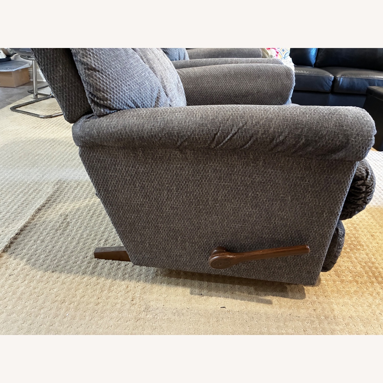 La-Z-Boy Recliner  - image-4