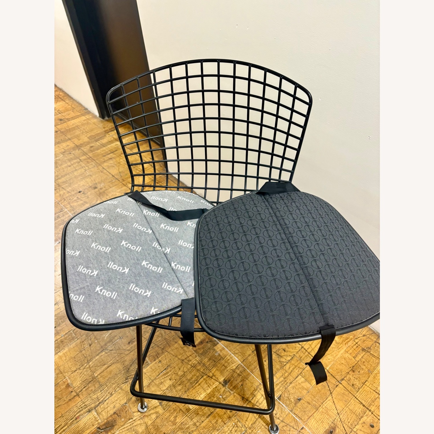 Knoll Bertoia Bar Stool Black - image-7