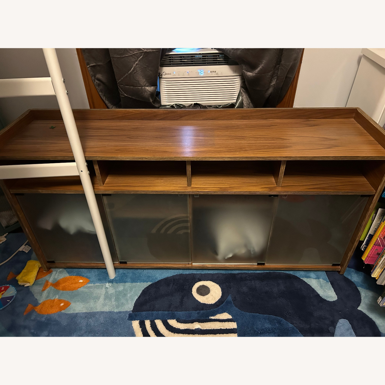 Inside Weather Sideboard with Frosted Doors - image-3