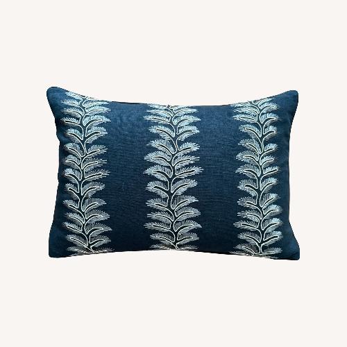 Used High Quality Blue Throw Pillows for sale on AptDeco