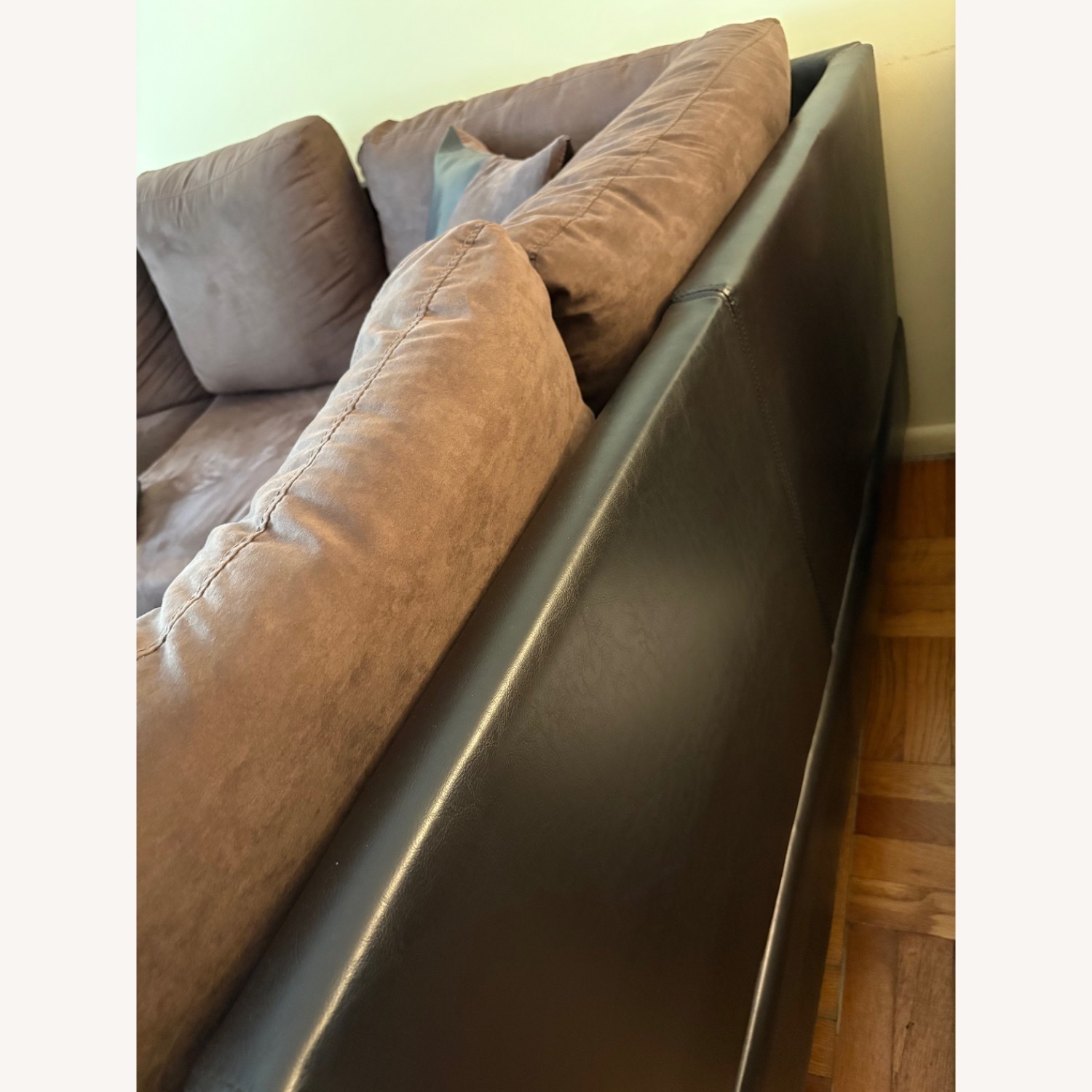 Chocolate Microfiber w Bonded Leather Trim Couch - image-5