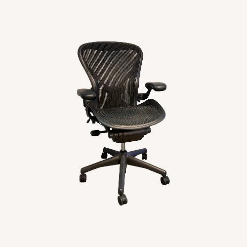 Used Herman Miller Aeron Size B Office Chair for sale on AptDeco