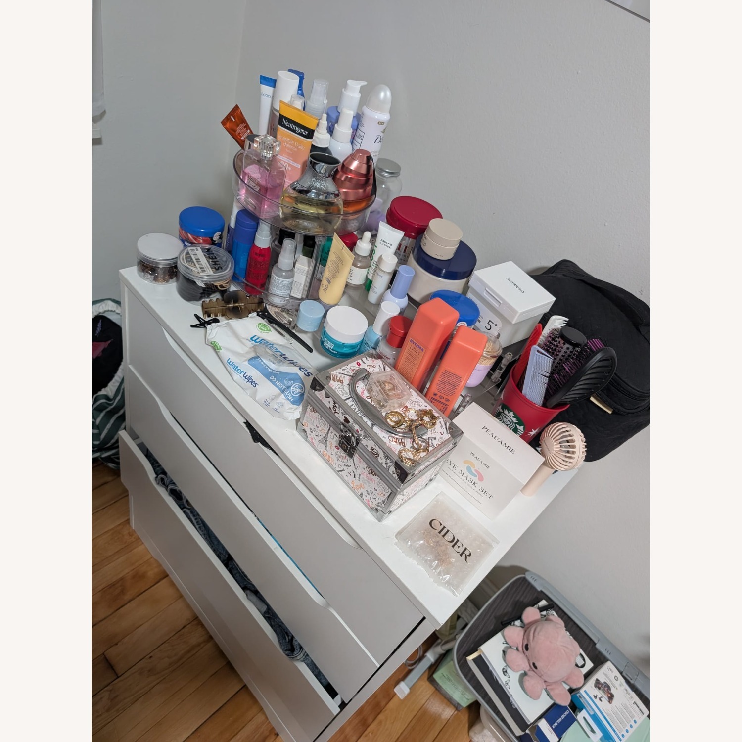 Flip Top 4 Drawer Dresser - image-2