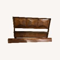 United Diamond Collection MCM Queen Headboard 