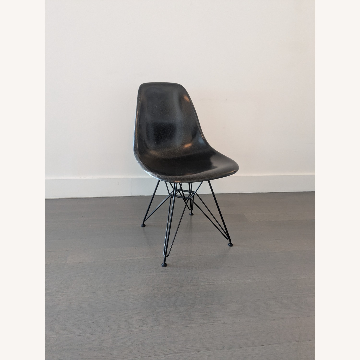 6x Black Eames DSR Chairs by Vitra - image-2