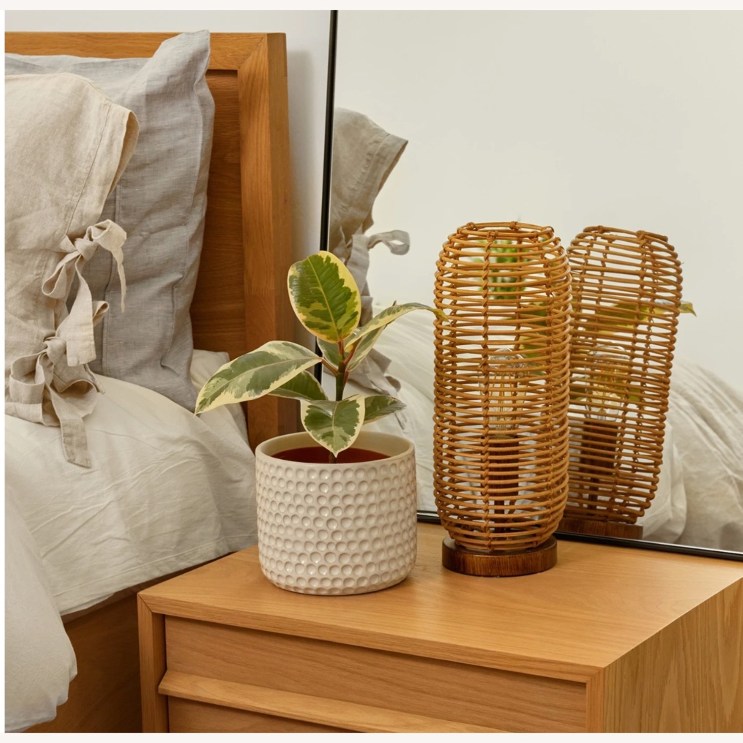 Clara Table Lamp - image-3