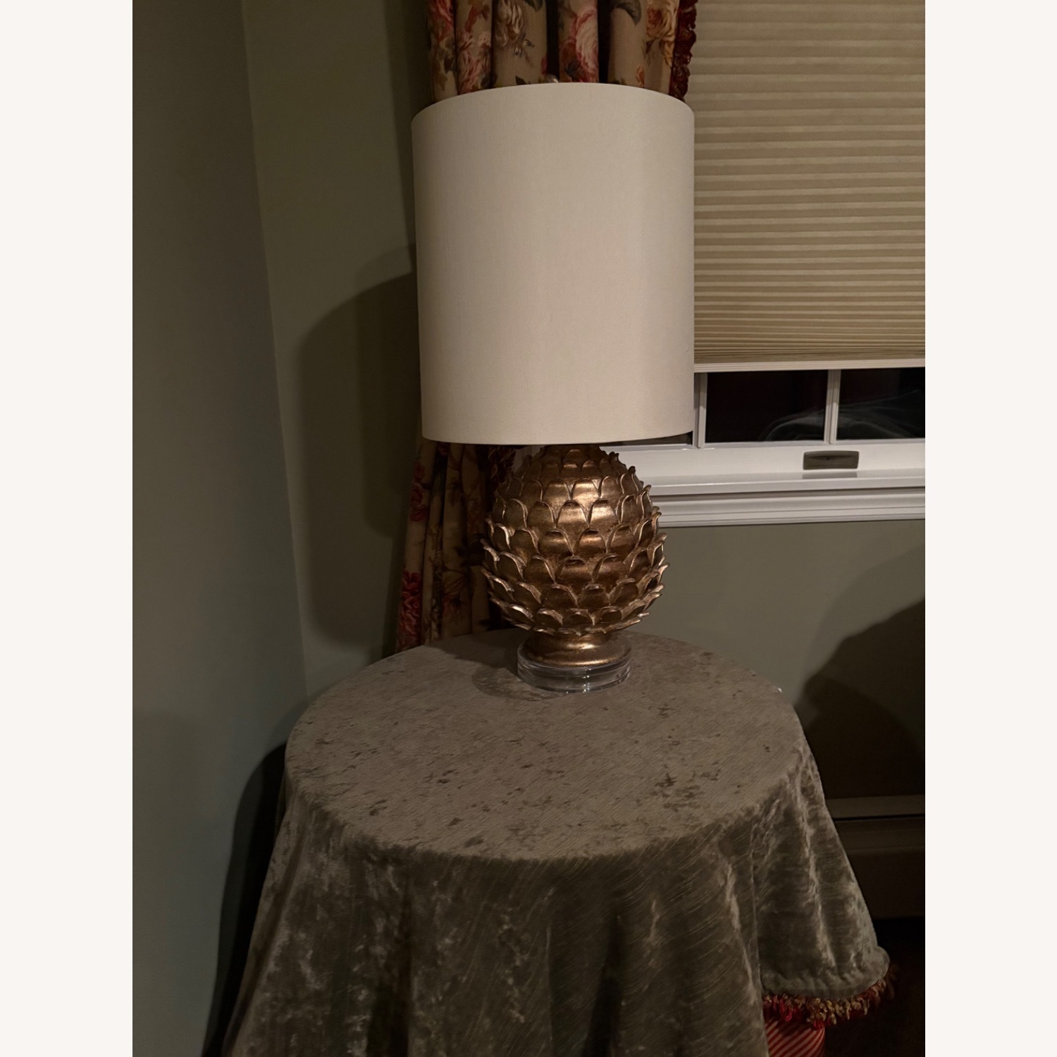 Pineapple Lamp - image-1