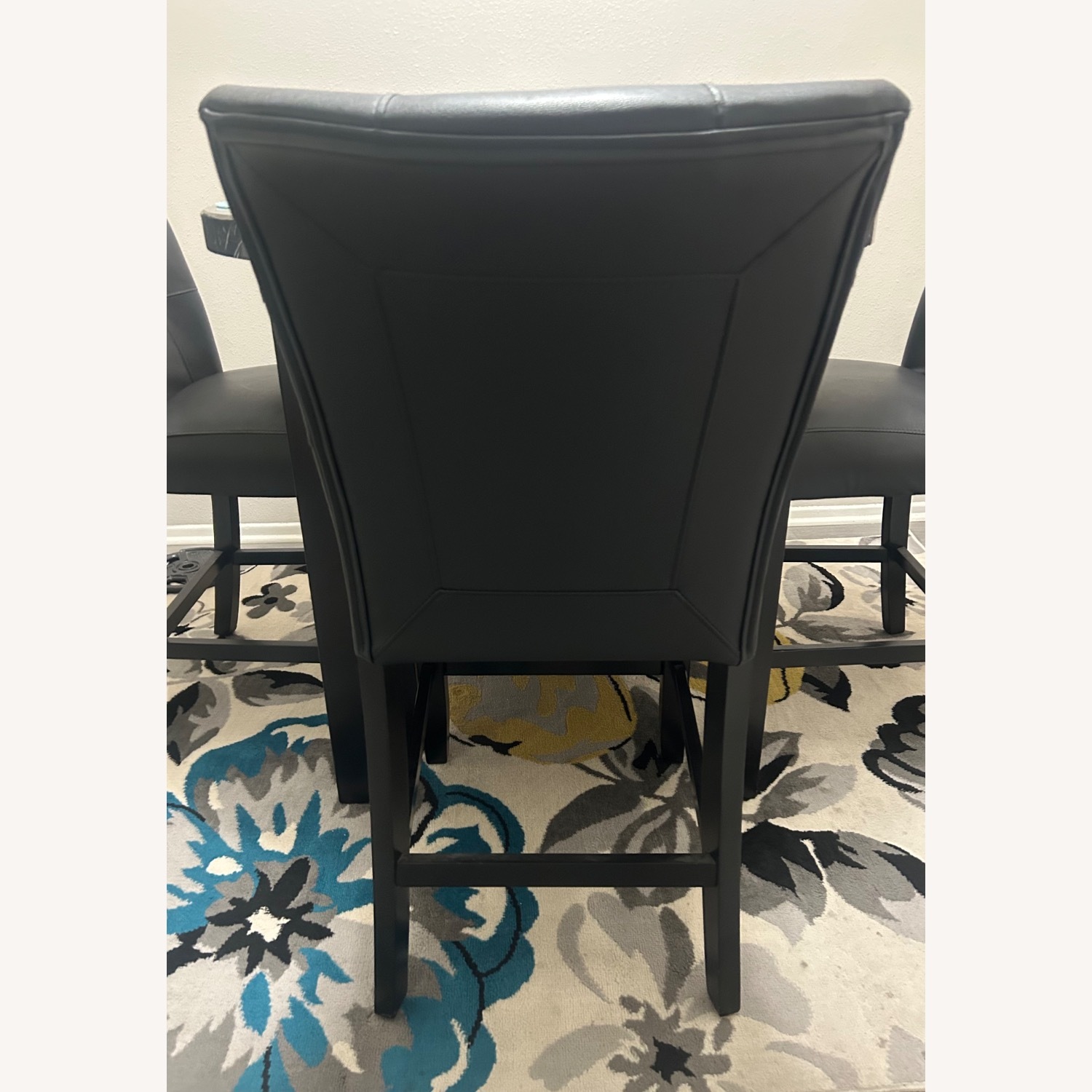 Montebello Black Round CTR/4 Black Stools - image-5