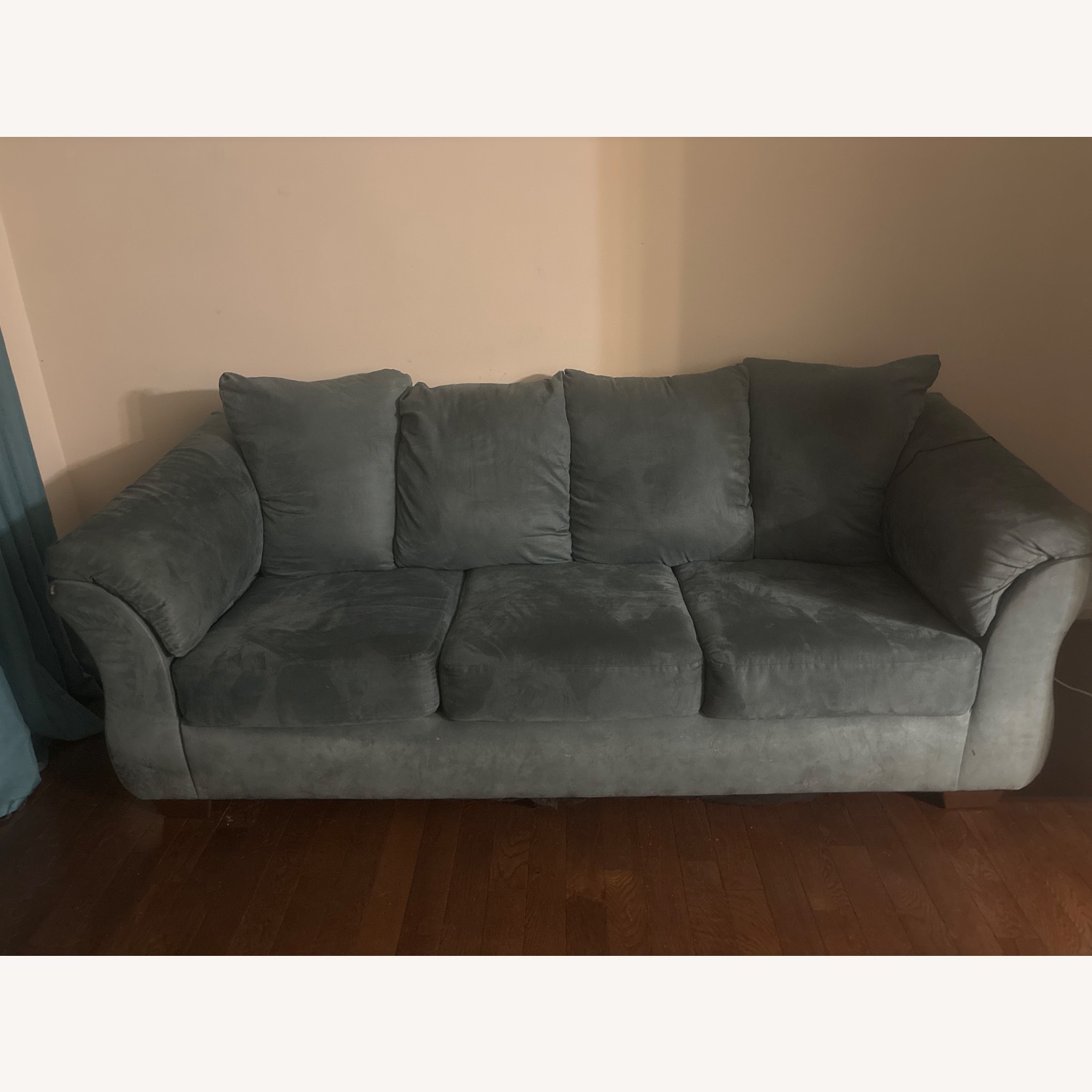 Ashley Furniture Darcy Sofa - image-2