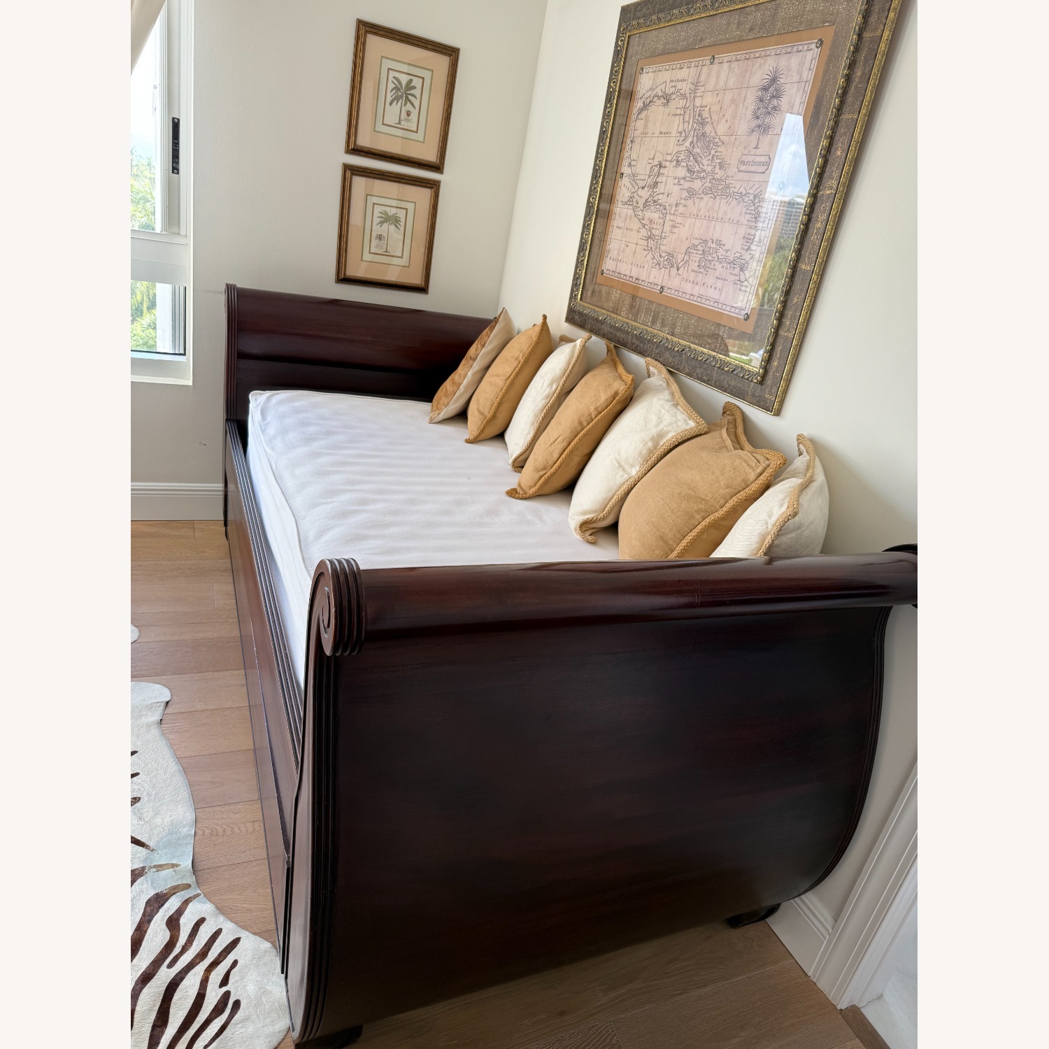 Pottery Barn Twin Sleigh Bed with Trundle - image-4