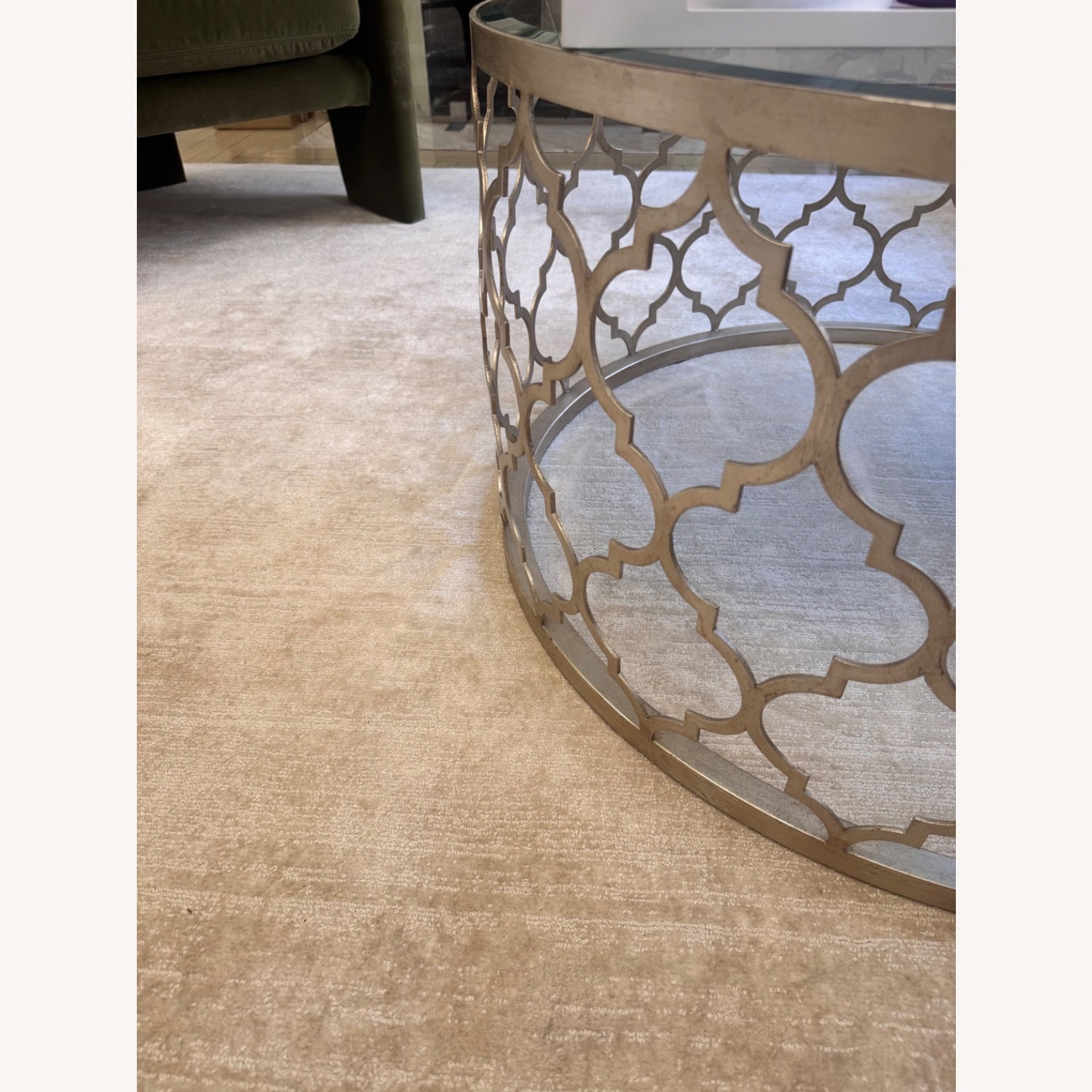 HR783 ETHAN ALLEN ガラストップテーブル　猫脚　コーヒーテーブル Maya Round Coffee Table | Coffee Tables | Ethan Allen