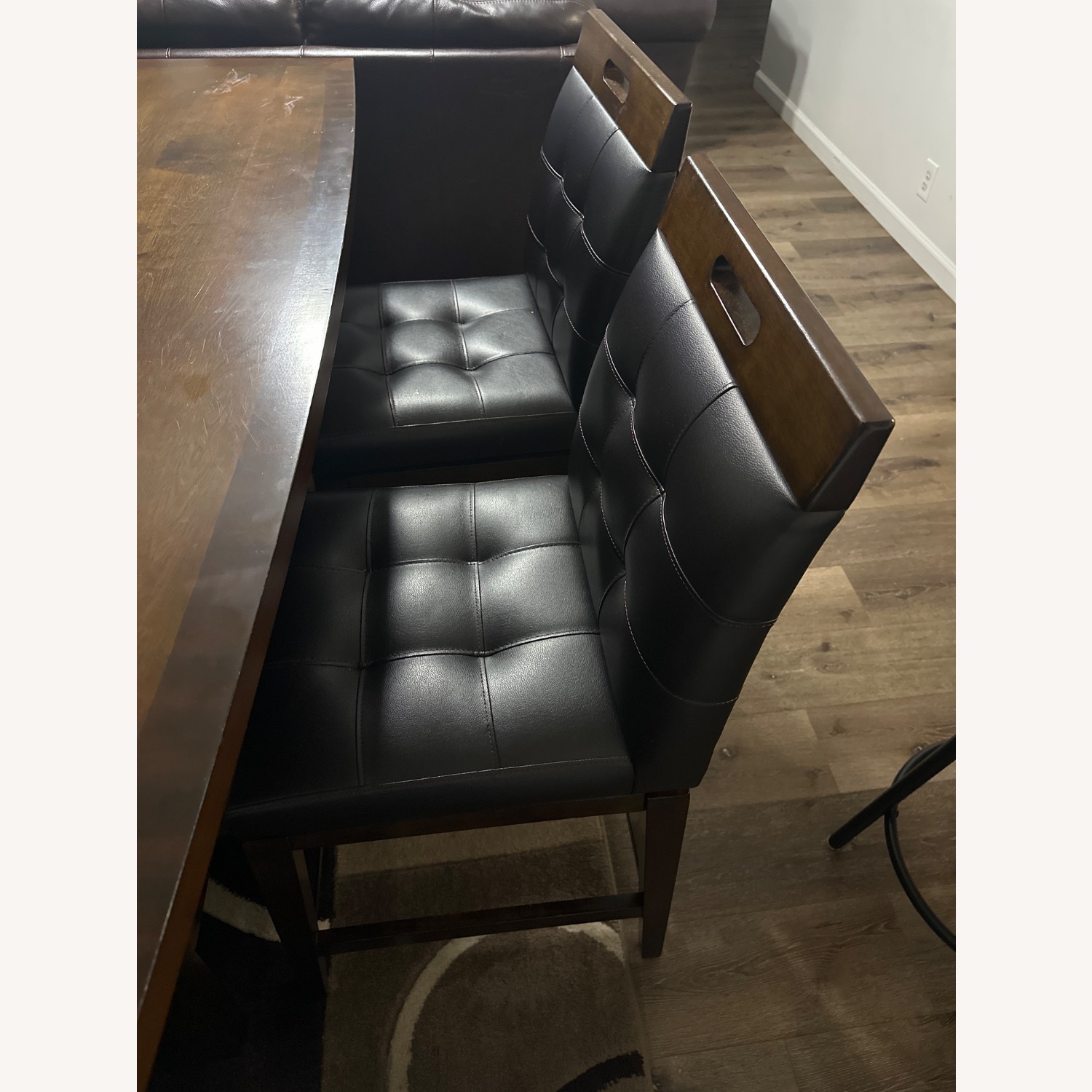 Raymour & Flanigan Table - image-7
