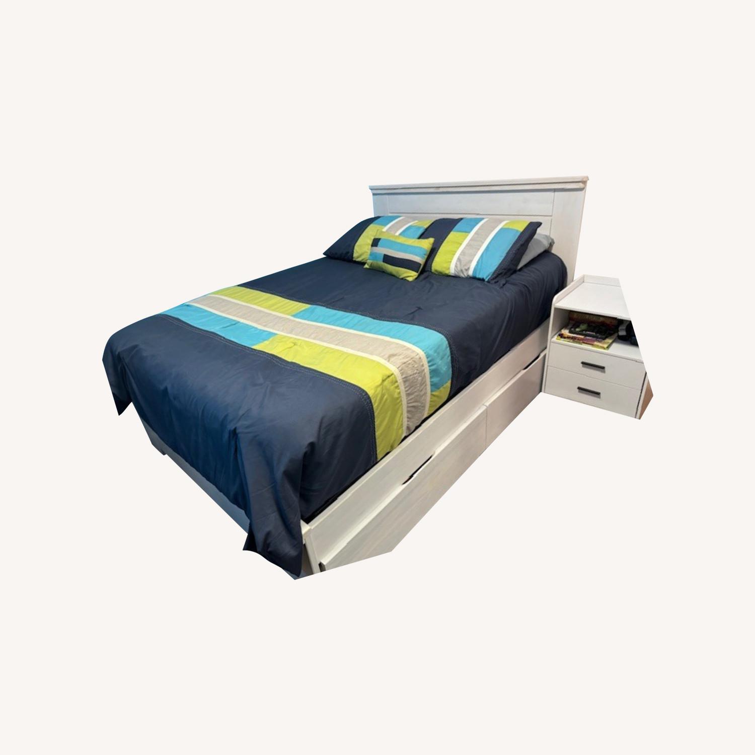 Wood Captain's Bed - image-0