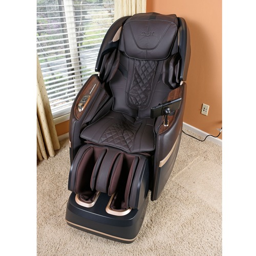 Used Luxury Zero Gravity 4D Massage Chair for sale on AptDeco