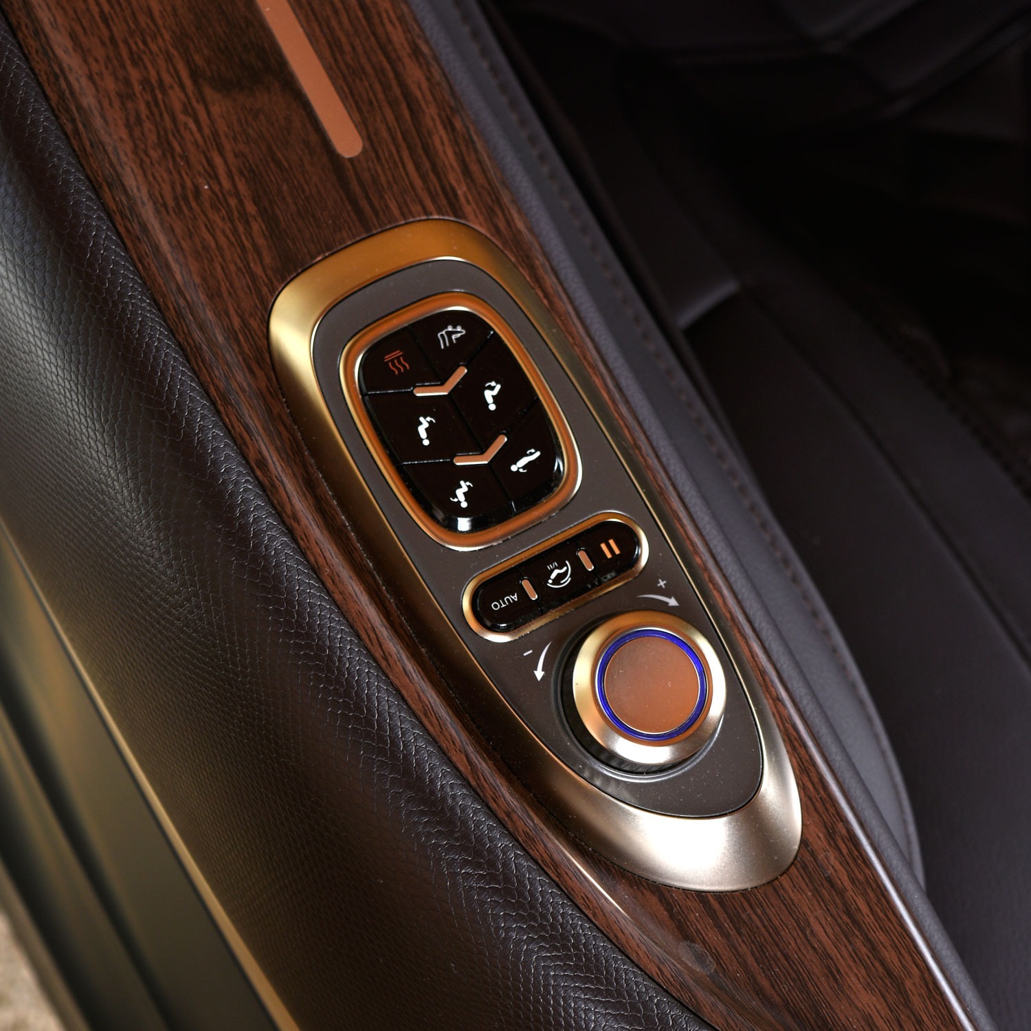 Luxury Zero Gravity 4D Massage Chair - image-9
