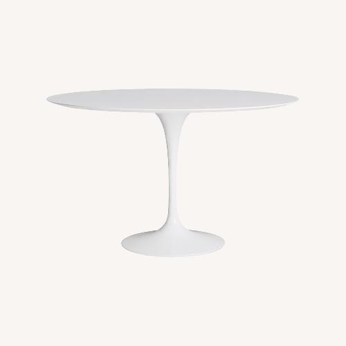 Used Knoll Saarinen Dining Table with Quartz Top for sale on AptDeco