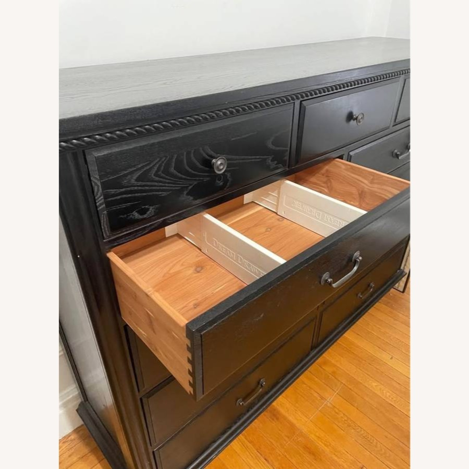 High Quality Used Black Wood Dresser  - image-3