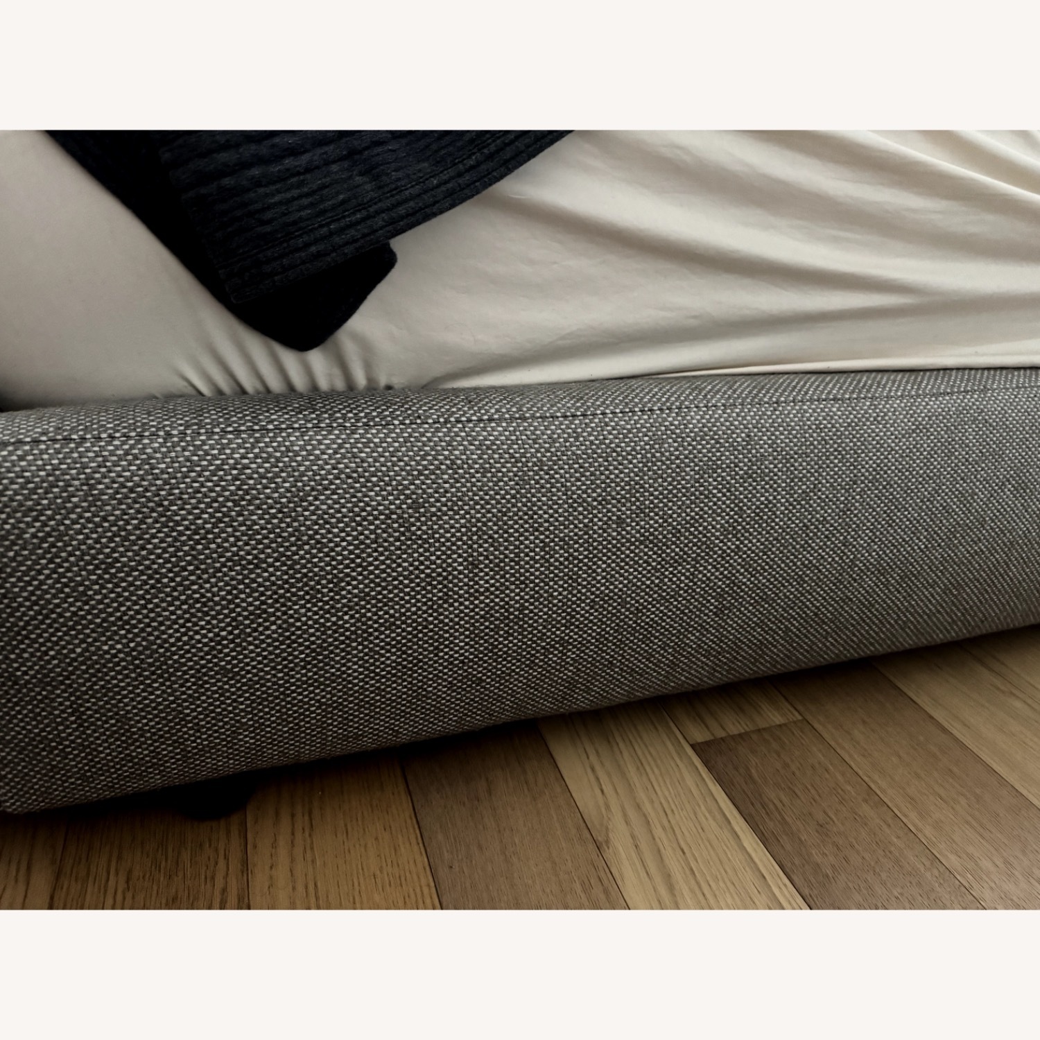 Wyatt Queen Bed in Arin Gray Fabric  - image-6