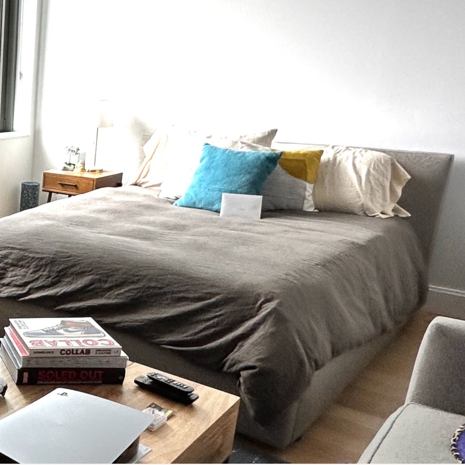 Wyatt Queen Bed in Arin Gray Fabric  - image-2