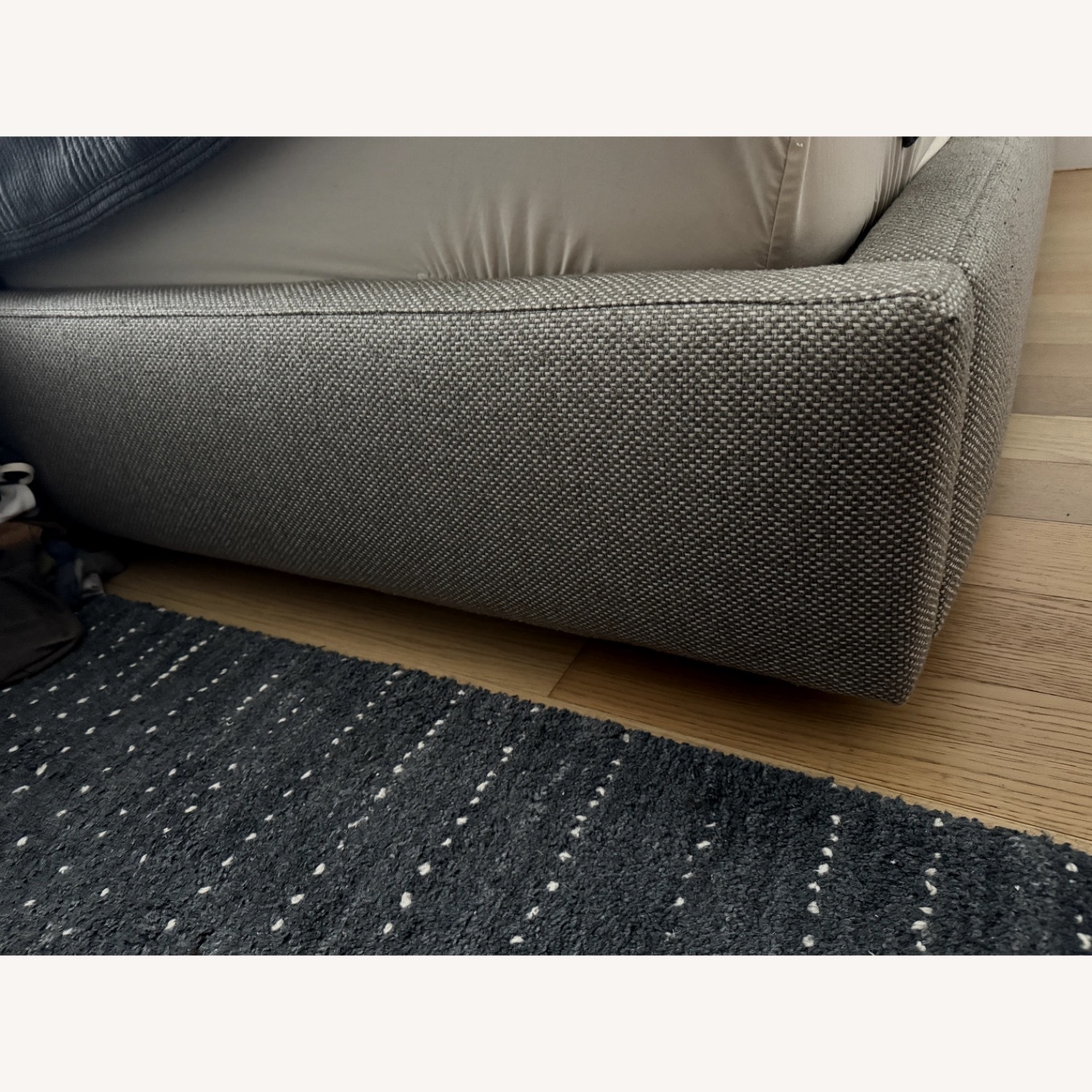 Wyatt Queen Bed in Arin Gray Fabric  - image-5