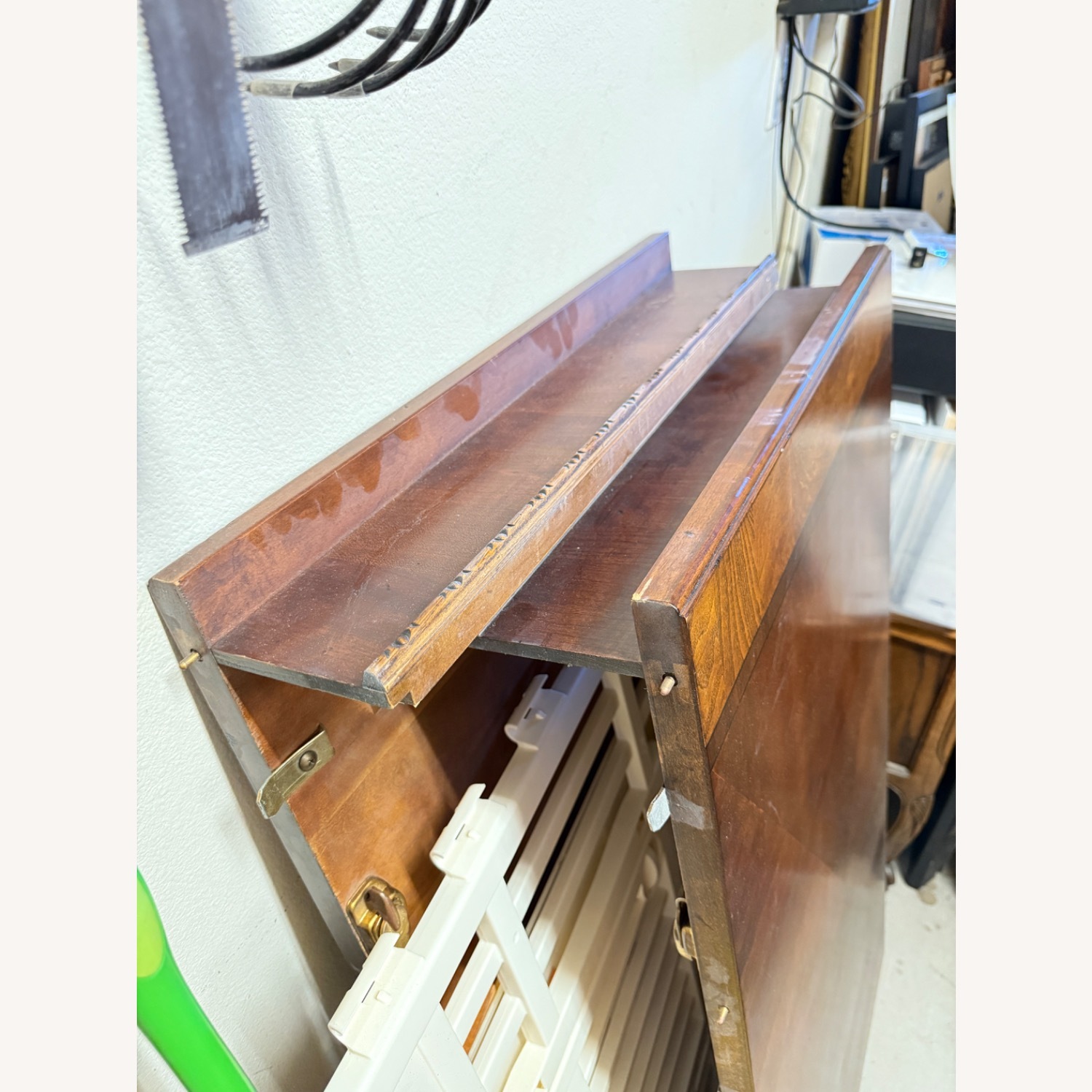 Ethan Allen Burlwood Extendable Dining Table - image-8