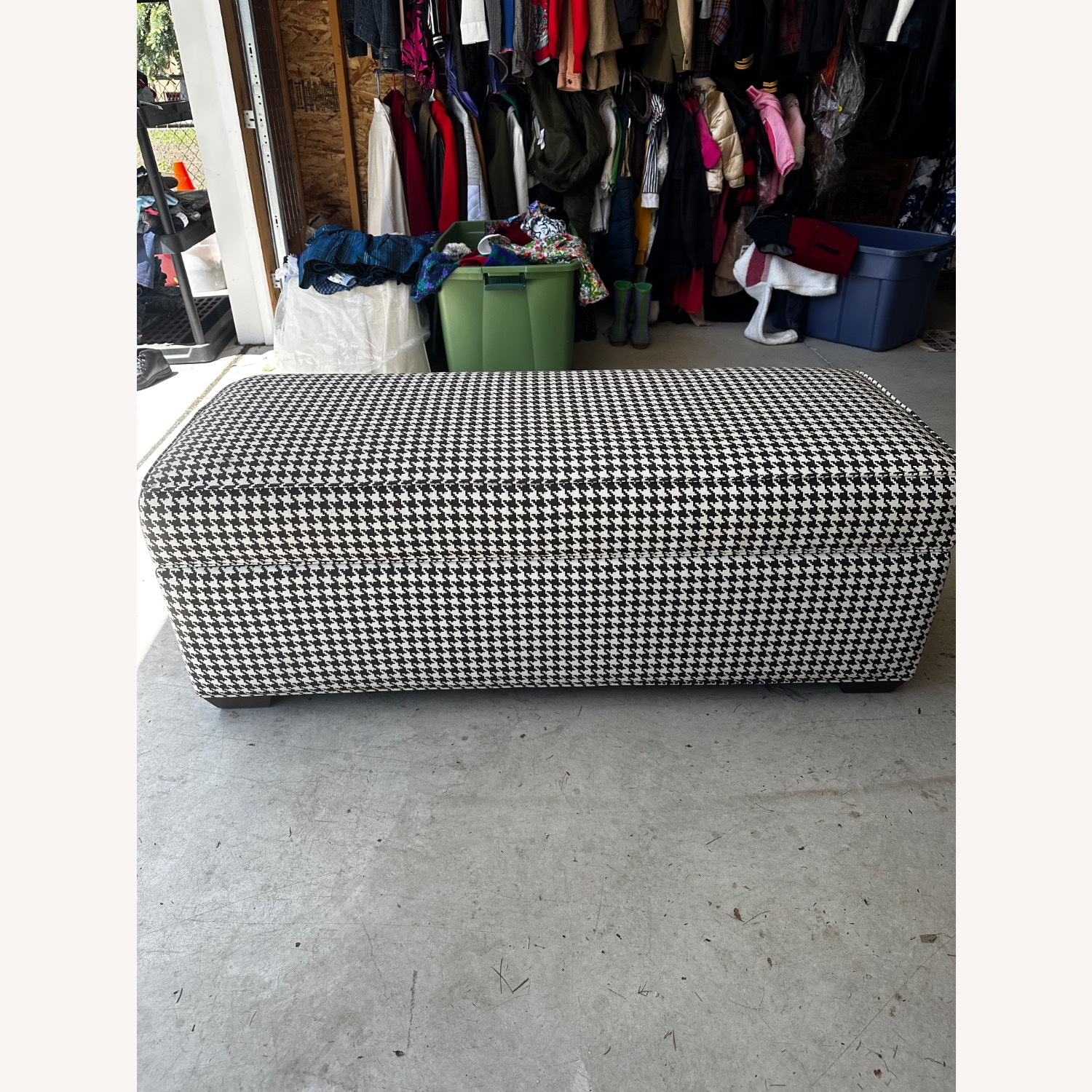 Lee Industries Ottoman with Storeage - image-4