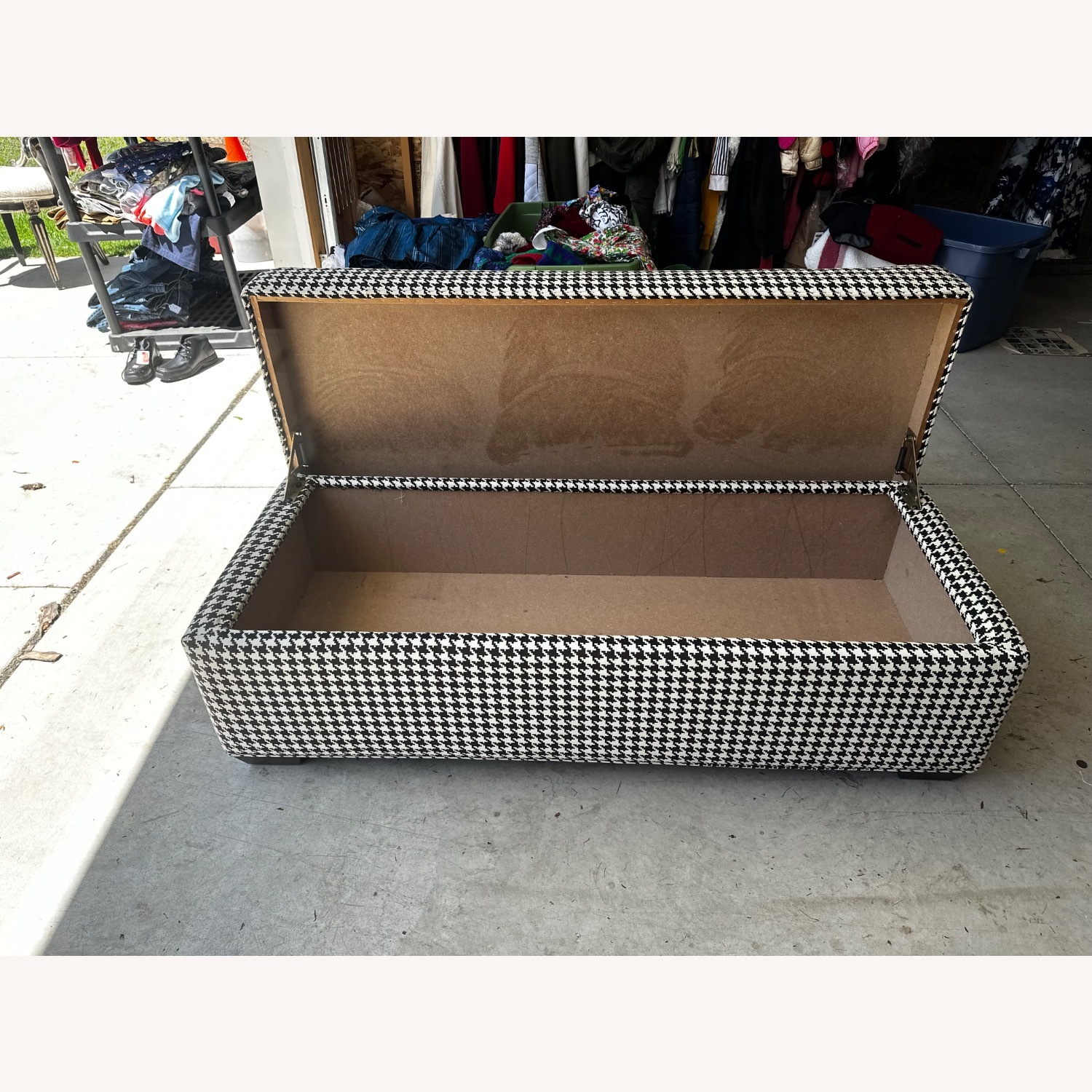 Lee Industries Ottoman with Storeage - image-5