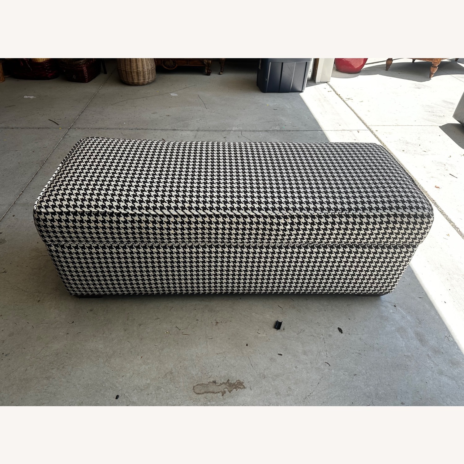 Lee Industries Ottoman with Storeage - image-1