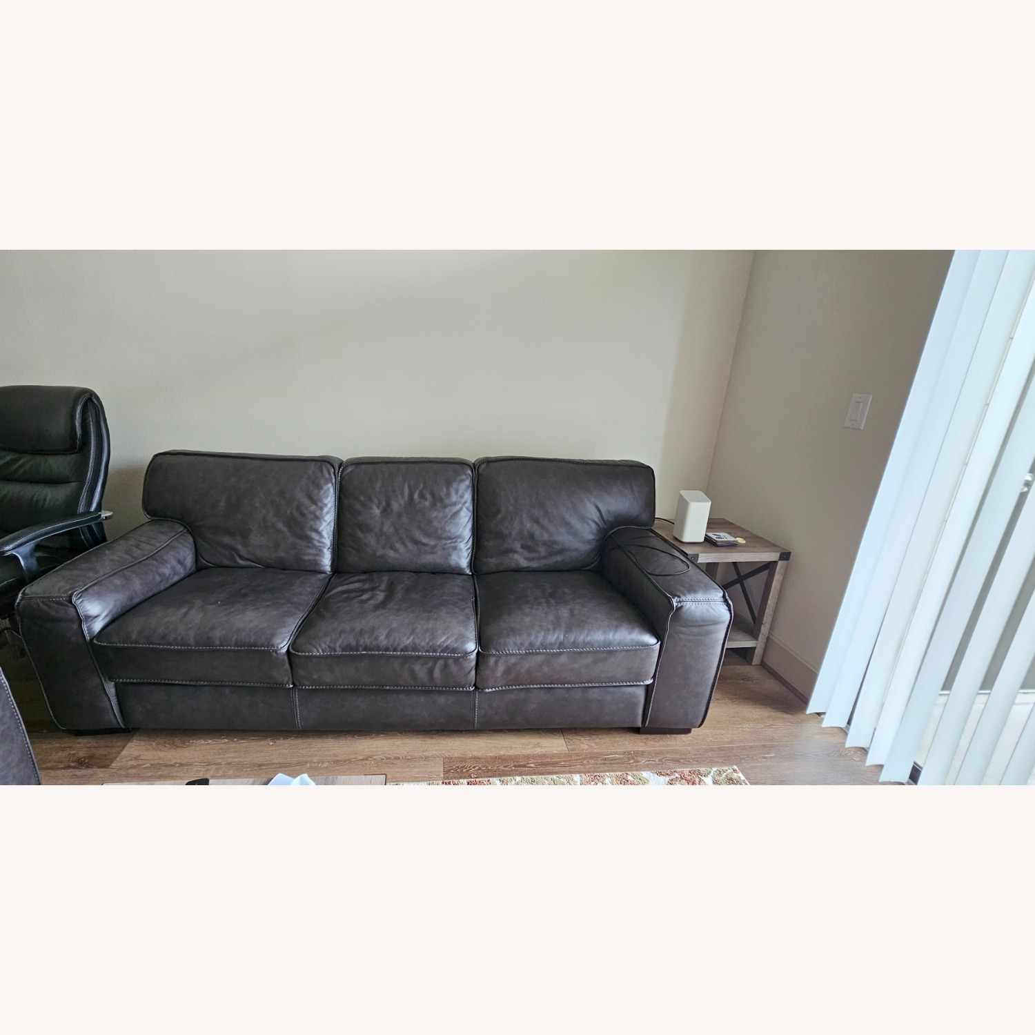 Leather Italia USA 3 Seater Sofa - image-3